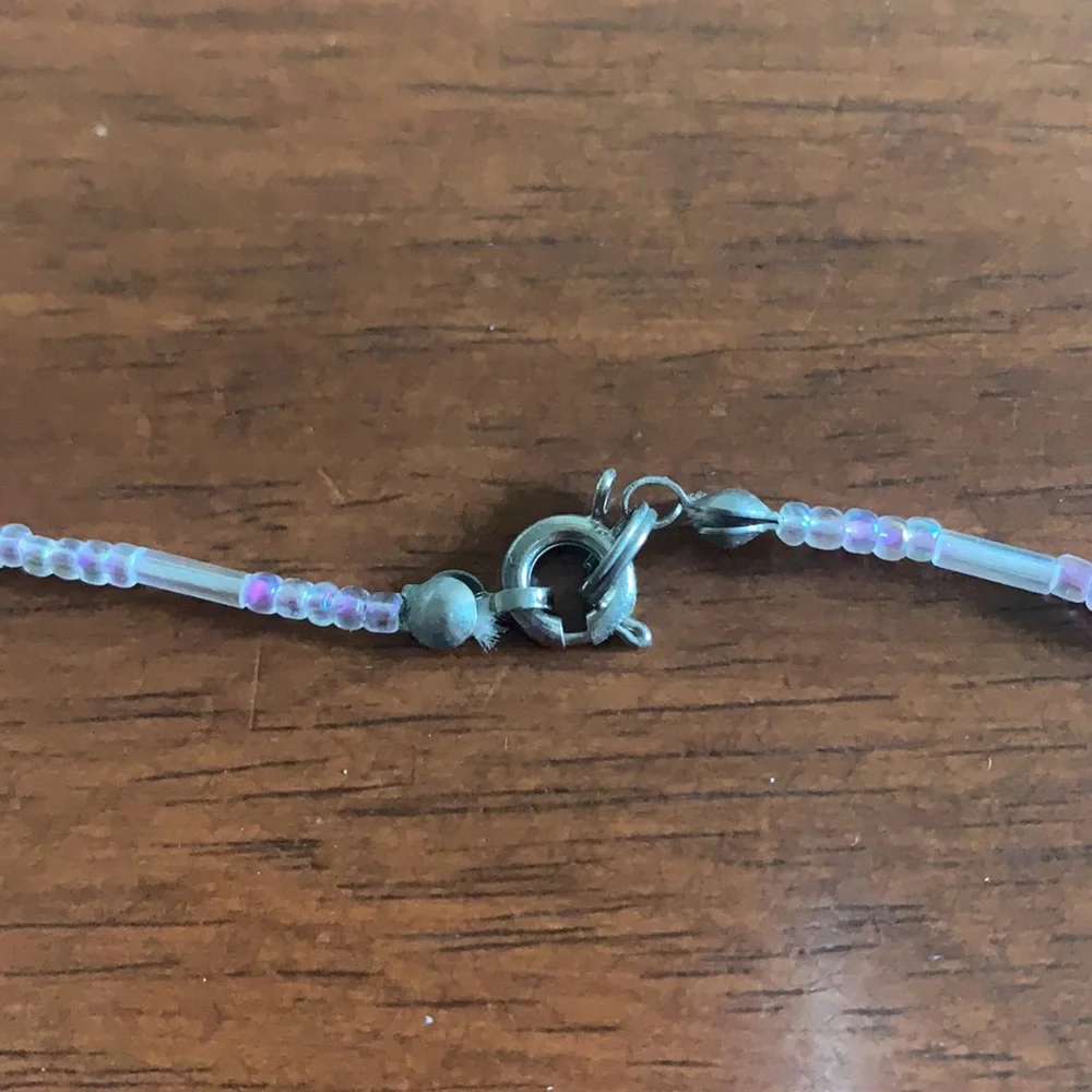 💰FINAL PRICE DROP💰 Iridescent Bead Flower Heart Charm Necklace